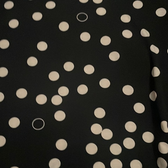 LuLaRoe Gigi Tee: Black with White Polka Dots (2XL) - Picture 2 of 4